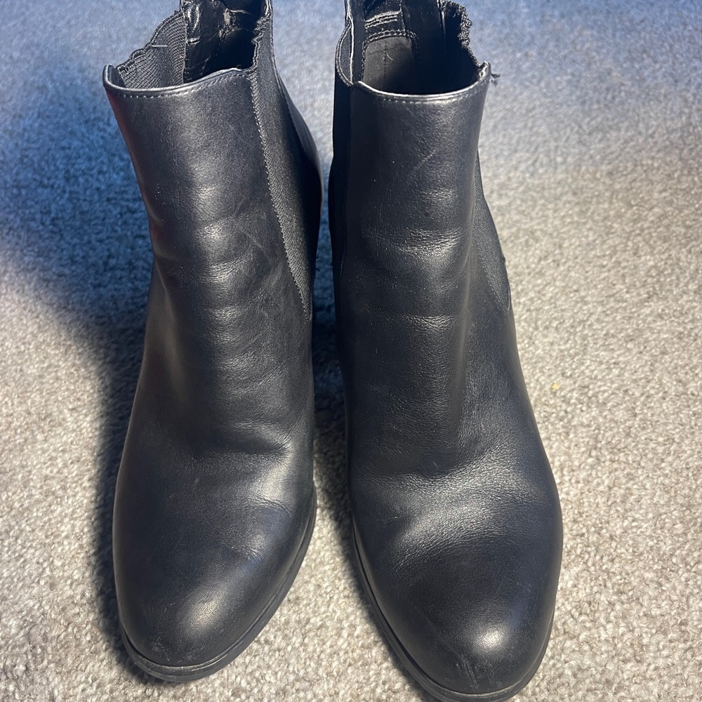 Michael Kors Black leather ankle boots | block heel | Chelsea style  women size9